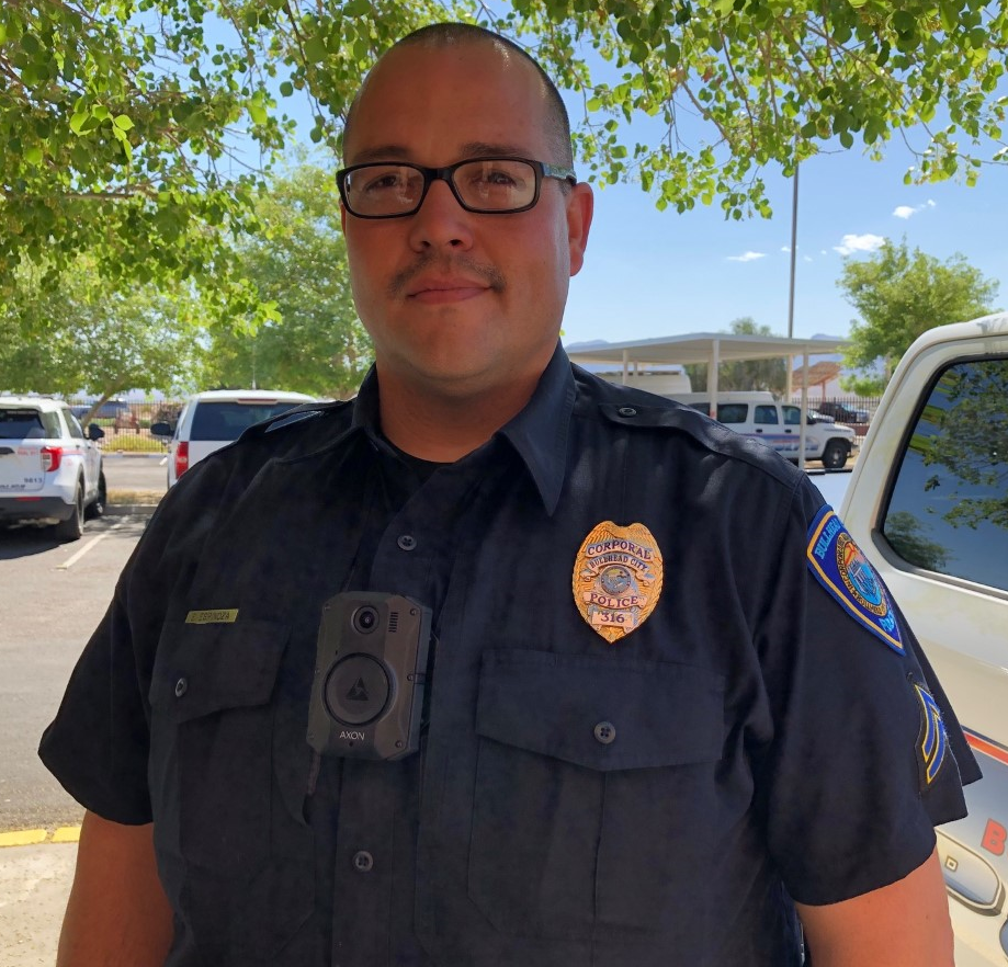 officer wearing body worn camera